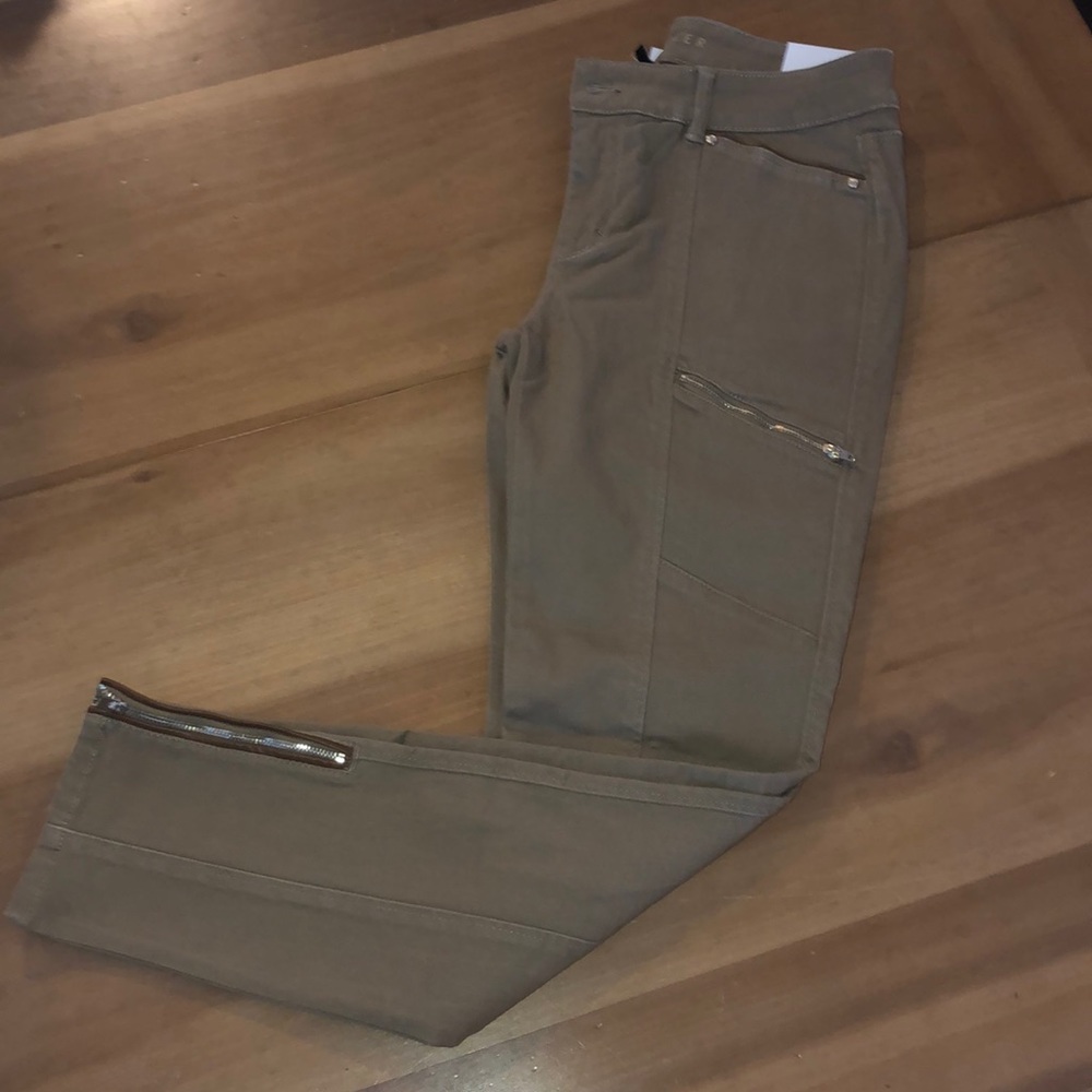 WHBM Khaki Utility Skimmer 6